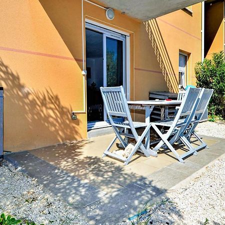 Lovely Apartment In Orange With Kitchen Экстерьер фото