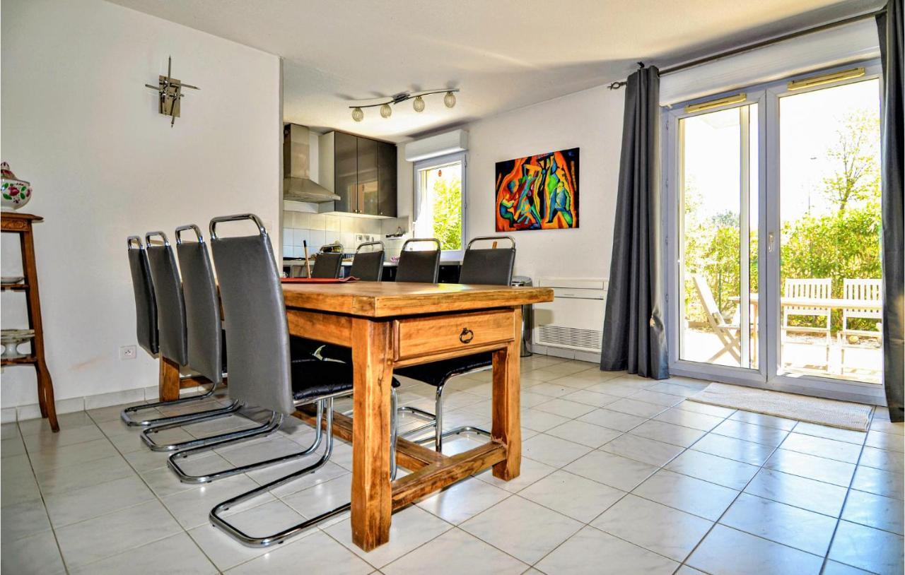 Lovely Apartment In Orange With Kitchen Экстерьер фото